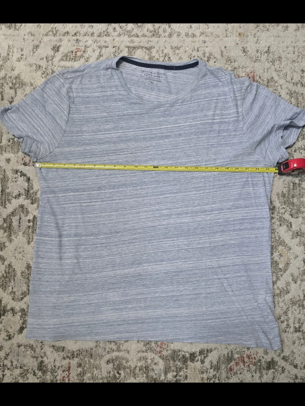 Banana Republic Soft Wash Light Blue Striped T-Shirt size L